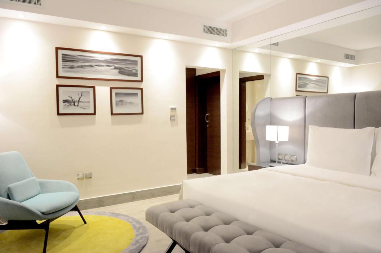 Radisson Blu Resort, Al Khobar Half Moon Bay Exterior photo A bedroom at the hotel