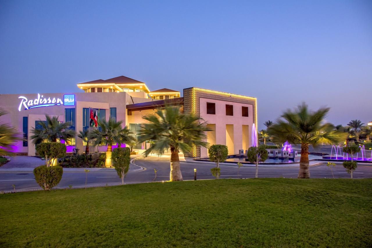 Radisson Blu Resort, Al Khobar Half Moon Bay Exterior photo Radisson Hotel, Al Qusais, Dubai