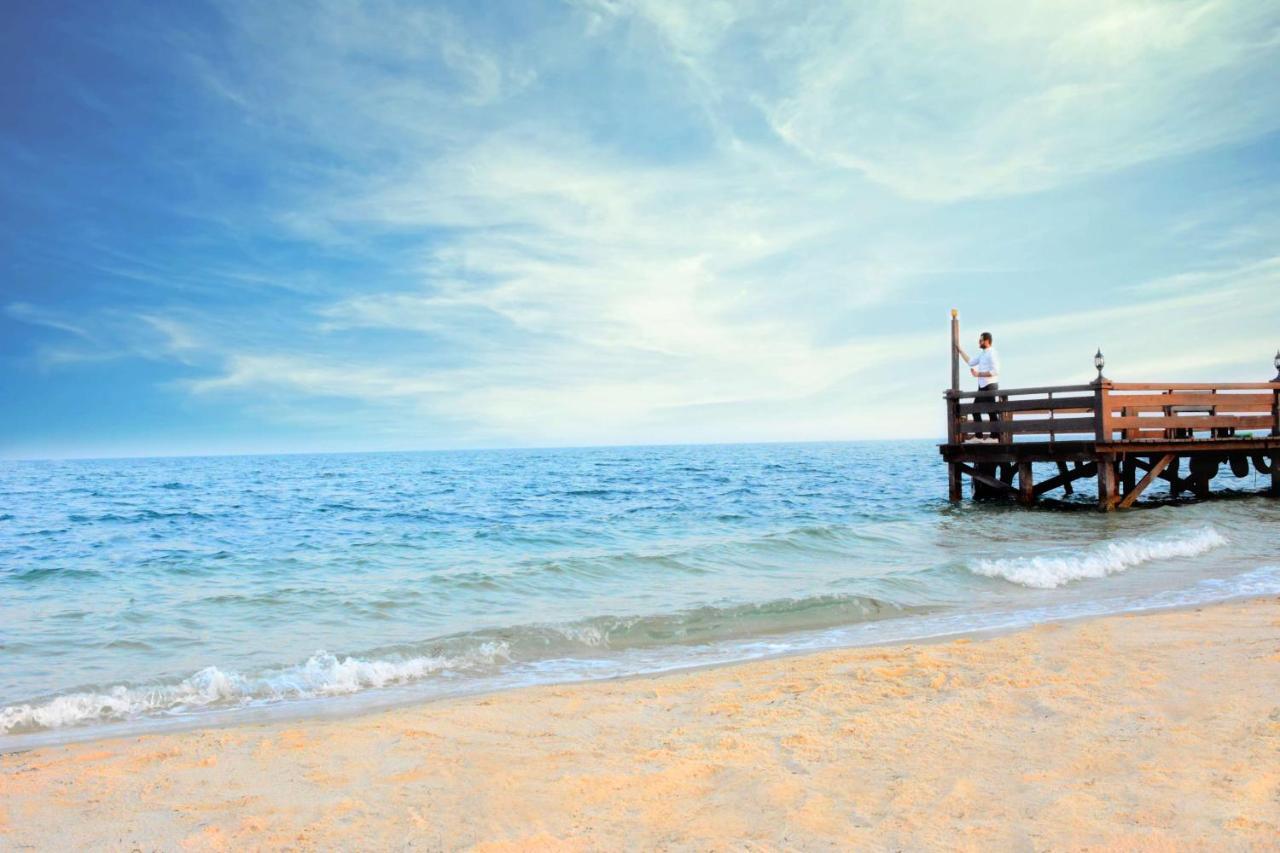 Radisson Blu Resort, Al Khobar Half Moon Bay Exterior photo A beach in Shenzhen